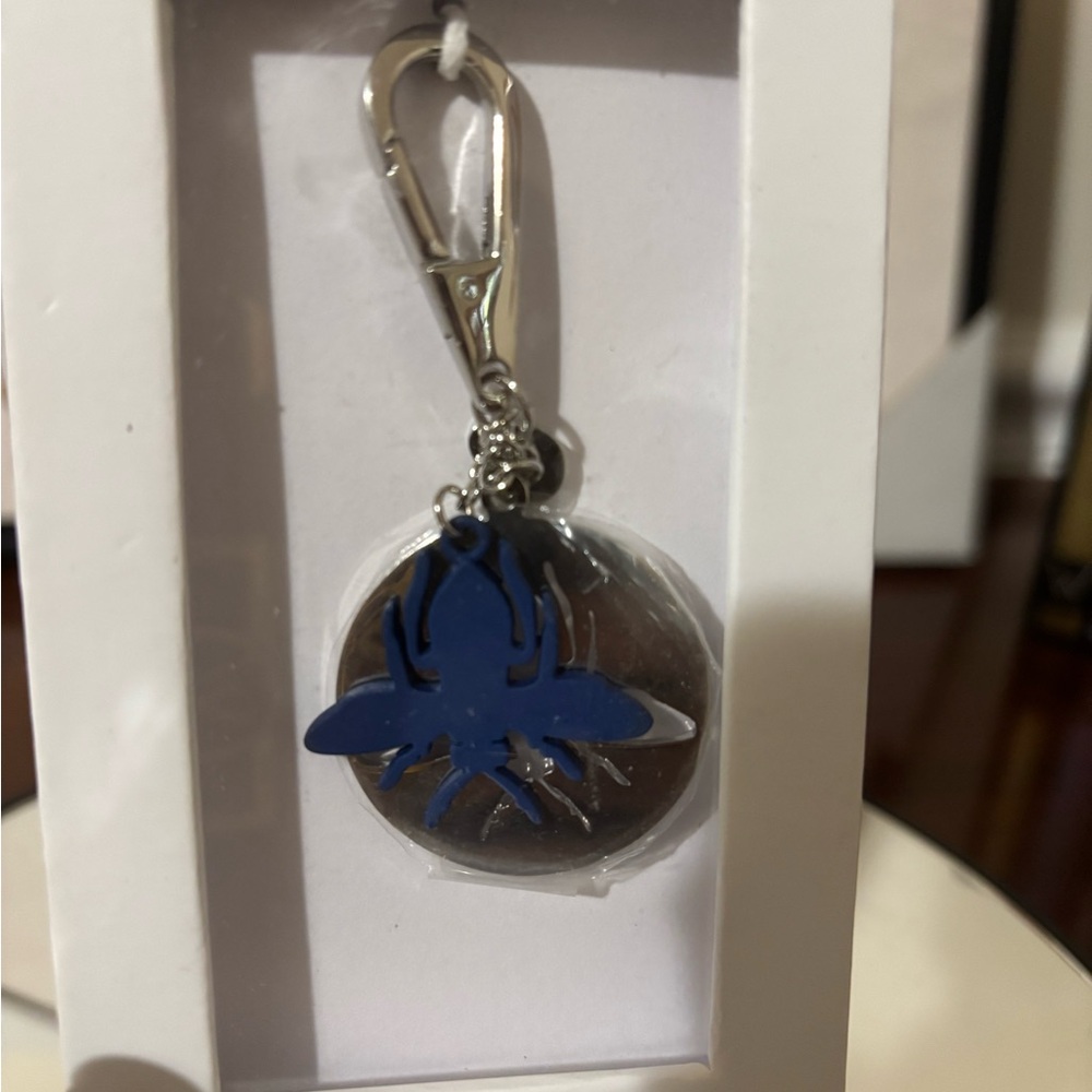 NIB LIMITED EDITION Dior Rubber Bee Keychain w/ Tags π«π - Picture 2 of 7